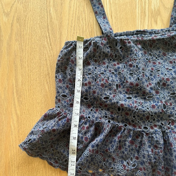 American Eagle Floral Cropped Tank Top - Picture 5 of 6